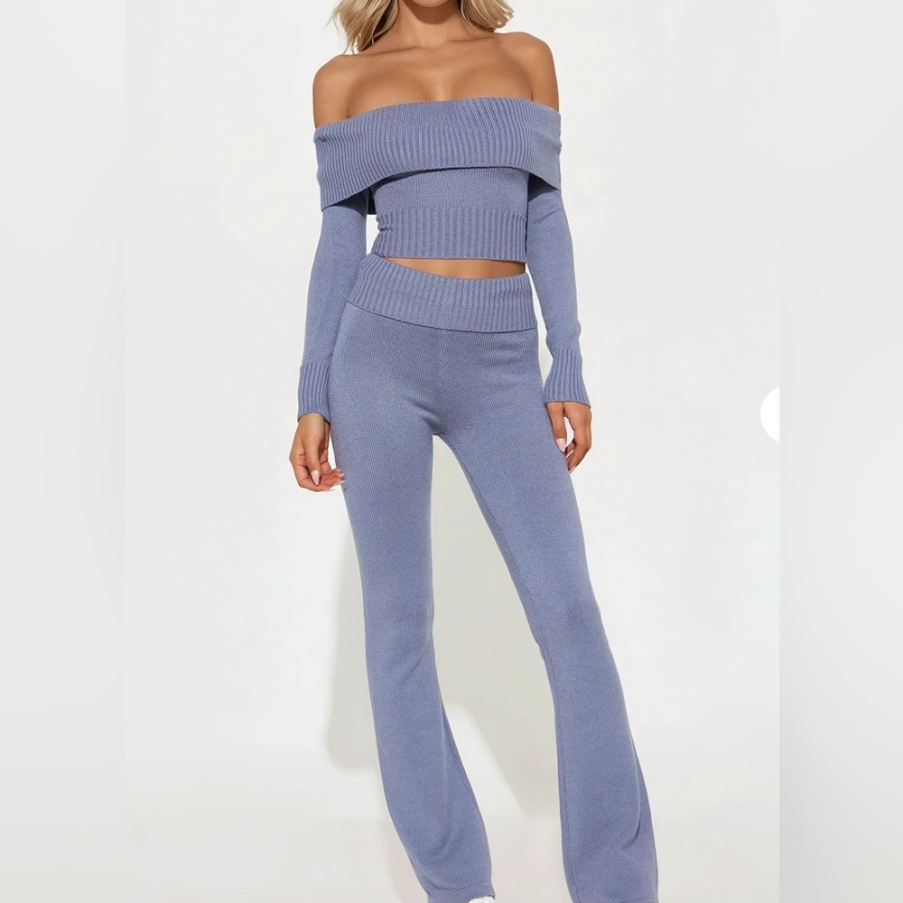 Blue Off-Shoulder Knit Set